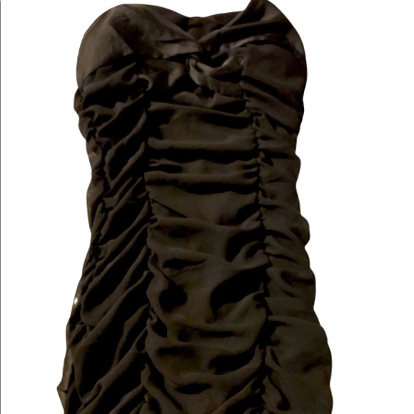 Cute Ruffled mini-dress - Picture 1 of 1